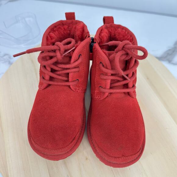 UGG Girls Winter Boots Size 12 Red Lace Up Zip Up Suede Outdoor Holidays - Picture 4 of 13